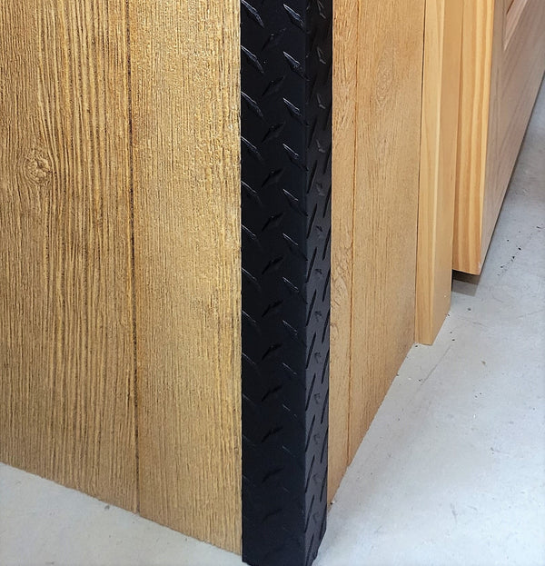 2 In Outside Corner Guard, Aluminum Diamond Plate Trim TreadWare